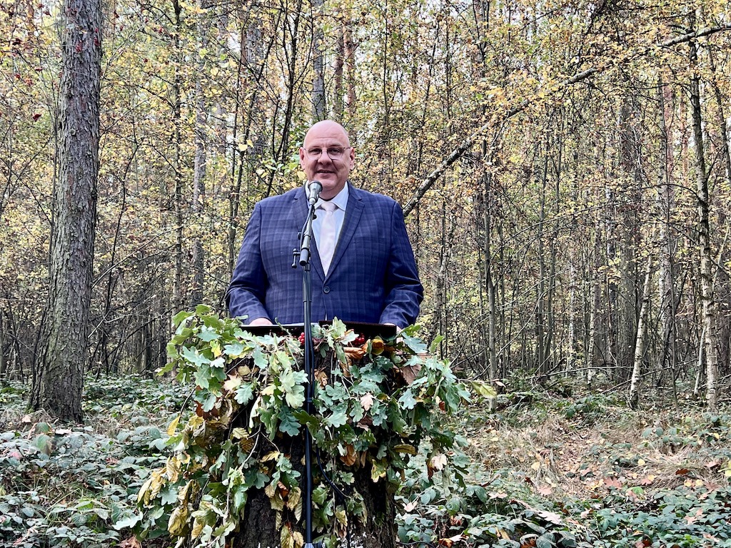 Gedenkfeier im Friedwald Waldenburg, Redner Carsten Riedel, CR Trauerrednder