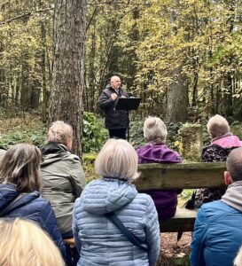 Trauerredner Carsten Riedel im Friedwald Waldenburg