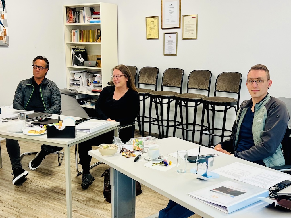 Drei neue Trauerredner ausgebildet für CR Trauerredner, Thomas Bischoff, Kristin Roßdeutscher, Philipp Müller (v.l.n.r.)
