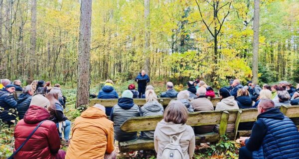 Andacht im Friedwald Waldenburg, Carsten Riedel spricht zum Totengedenken 2025