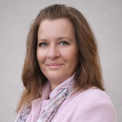 Trauerrednerin Anja Reindel