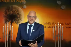 Trauerredner Carsten Riedel von CR Trauerredner