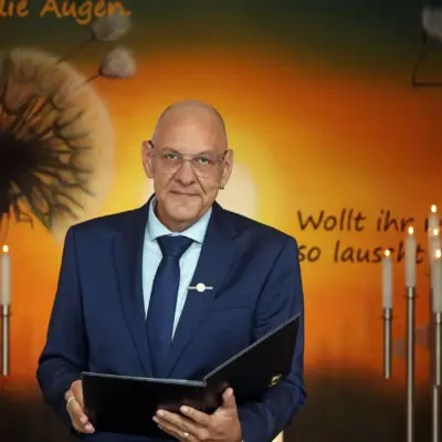 Trauerredner Carsten Riedel von CR Trauerredner