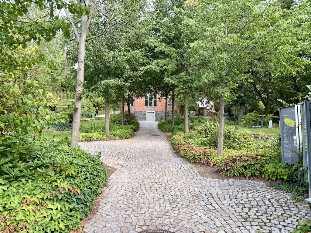 Eingang zum Friedhof Planitz in Zwickau